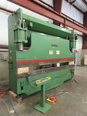 USED 1995 CINCINNATI 230CBX12