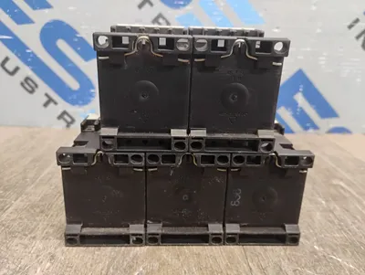 Siemens 3RT1015-2BB42 Electrical/PLC/Automation | ESS Industrial Equipment Sales (4)
