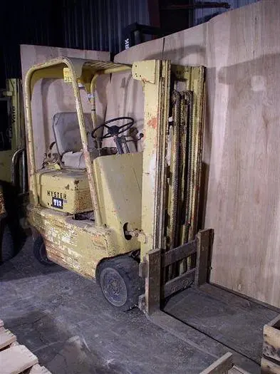 4,000 lb. Hyster Model S40C Forklift