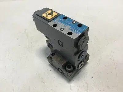 USED VICKERS DG4V-3-2AL-M-U-HL7-60