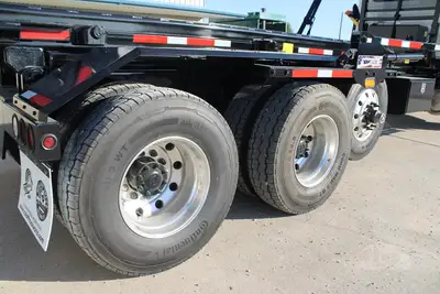 New | in-Stock 2026 INTERNATIONAL HX Conventional trucks Texas US | Roll Off Truck World #1539741