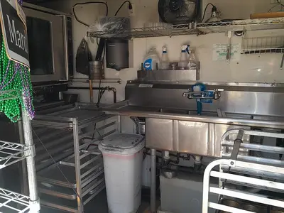 Used 2000 MORGAN 14' FOODTRAILER _UNKNOWN_ Concession Trailers Tennessee US | BAKE Marketing #1370142