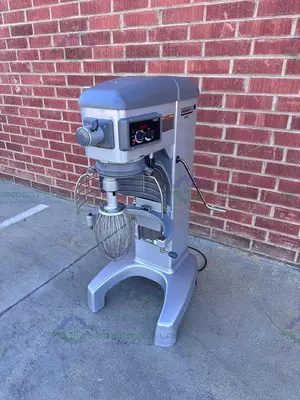 USED HOBART LEGACY HL300 PLANETARY FLOOR MIXER W/ BRAND NEW BOWL 30 QT, 3/4 HP, 120V