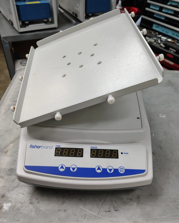 Used FISHER SCIENTIFIC _UNKNOWN_ Lab Mixers California US | Biotech Equipment Sales #1464625