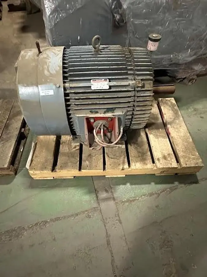 USED RELIANCE SQUIRREL CAGE