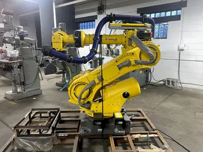 USED 2017 FANUC R2000IB/210F