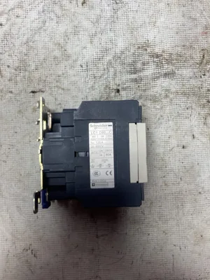 USED SCHNEIDER ELECTRIC LC1 D80 C