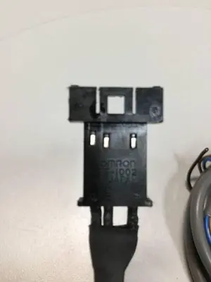 USED OMRON EE-1002