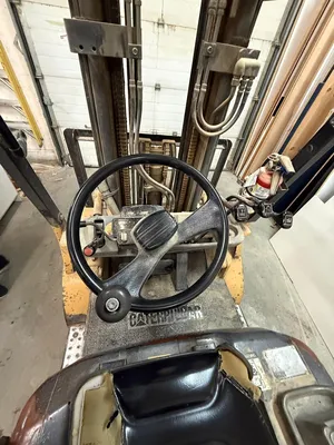 CATERPILLAR GP25 Forklifts | ListingHippo (19)
