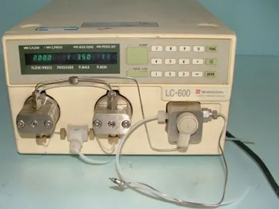 QTY. 1. SHIMADZU LIQUID CHROMATOGRAPH LC-600 S/N 0...