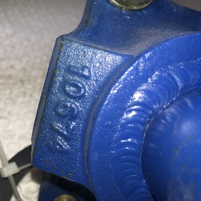 **10674 Tapping Service  Iron Saddle Clamp Double#