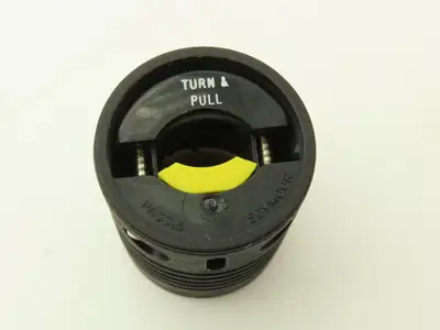 Pass & Seymour L715-P Legrand Turnlok Plug 2P 3W Grounding 15A 277VAC Box of 8