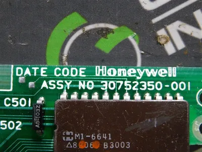Honeywell 30752350-001 Pressure Transmitter Programmable Rom Board Used