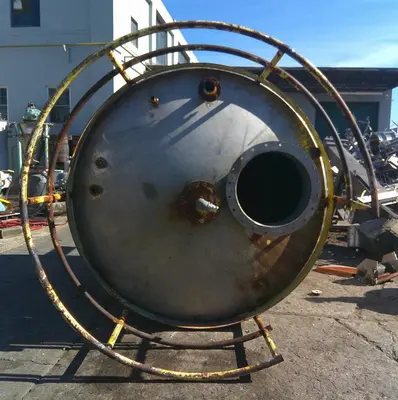 SPC9107  Tank 2900 gallon vertical tank, Stainless Steel, dish