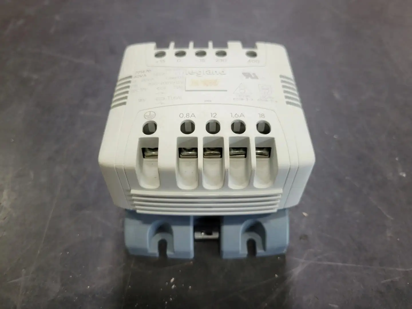 USED LEGRAND 721470
