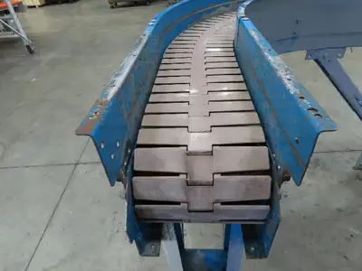 New London Engineering 7.5" x 13' 6" Side by Side Plastic Chain Conveyor 90°