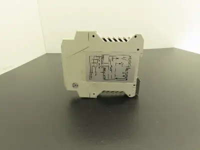 Mazak CIA3SX1R1G08-MA Interface Adaptor 24vDC IP20 DIN Mountable