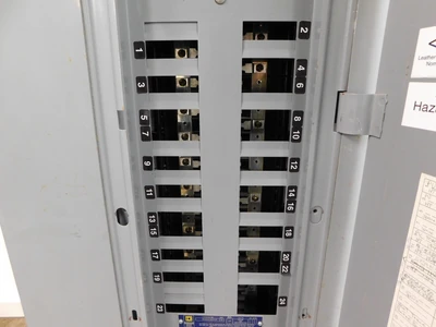 Square D NA Electrical Panel & Distribution Boards | Equipment Recovery Corp. (7)