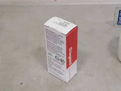 NEW PASS & SEYMOUR 26252-BK