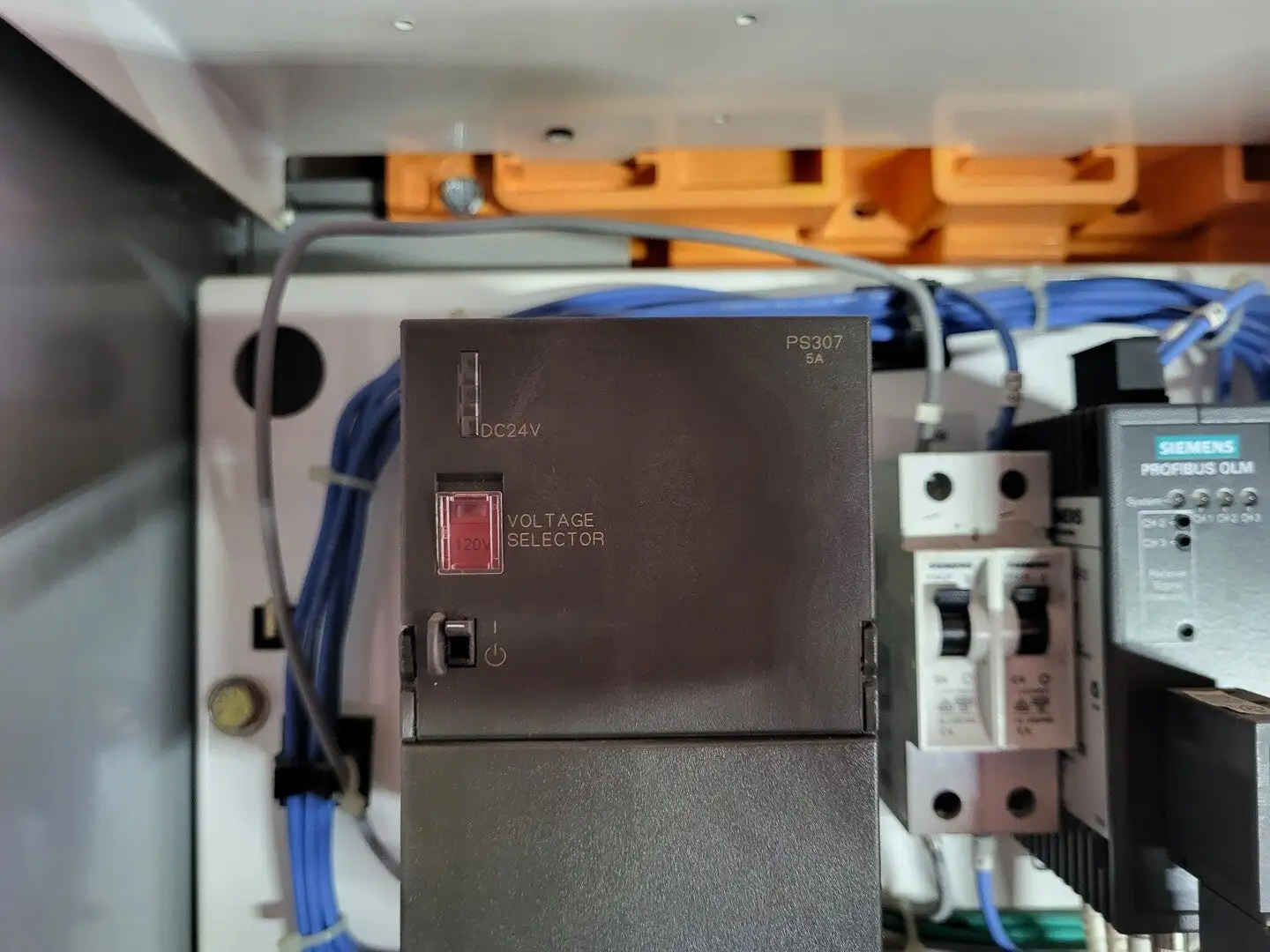 Used SIEMENS 6ES7307-1EA00-0AA0 Misc Electrical & Power Parts British Columbia CA | Lenmark #254165