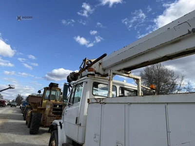Used 2001 FREIGHTLINER FL80 Bucket (boom) trucks Tennessee US | Moore Equipment #1517283