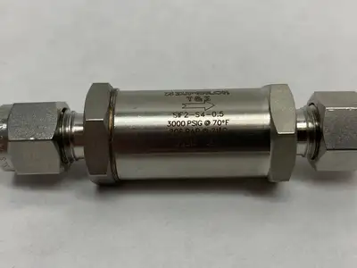 USED SUPERLOK INLINE FILTER 3000PSI 1/2" TUBE