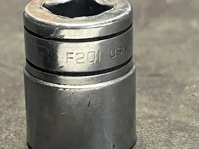 Snap On Tools F201 5/8" SAE Flank Drive Shallow Socket 3/8" Drive 12 Point USA