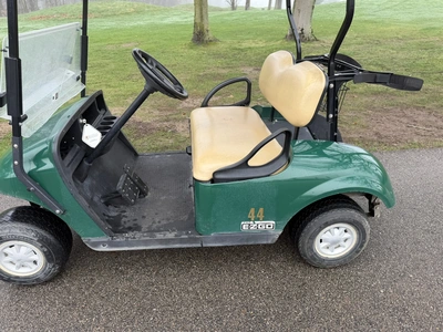 (1) 2017 E-Z-Go golf cart with a Kawasaki gas engine, model 625111G01, does not include Club canopy,...