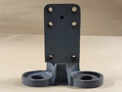 Front Engine Mounts F8L413