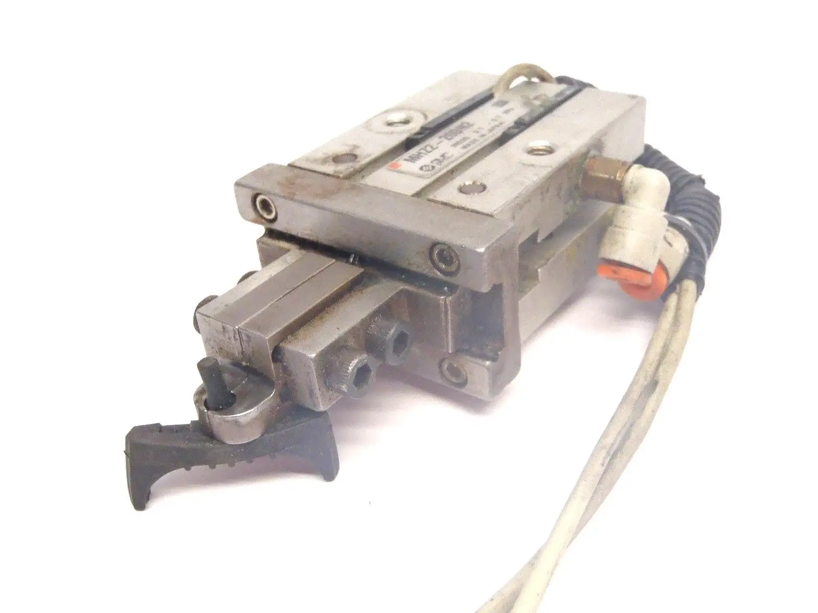 Used SMC Parallel Style Air Gripper, MHZ Gripper Rotary Actuators Michigan US | Maverick Industrial Sales #1394968