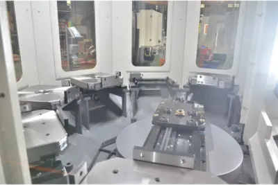New | in-Stock KIWA KMH-300A Horizontal Machining Centers US | Lamarche Machinery Inc #1258611