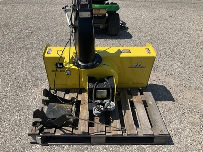 Used JOHN DEERE X300 Mowers Michigan US | Miedema Asset Management Group #1337425