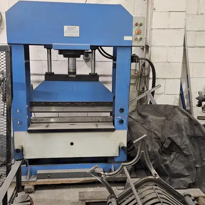 100 TON HPB-1010 HYDRAULIC PRESS. STOCK # 0560925.