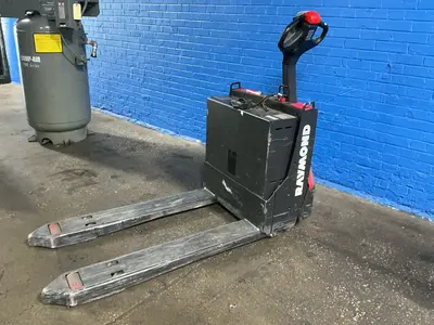 Used RAYMOND 8210 Pallet Jacks Ohio US | HGR 24 #1413245