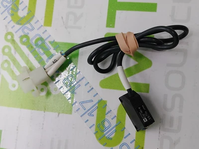 OMRON E3Z-T81-L AND E3Z-T81-D PHOTOELECTRIC SENSOR