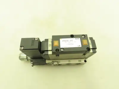 SMC VFS3100-5FZ  24VDC Single Solenoid Valve 5-Port Manifold Base  LOT OF  2