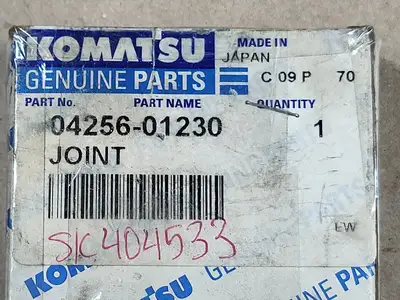 NEW KOMATSU 04256-01230