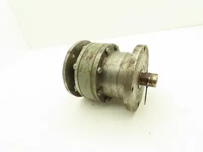 Inline Helical Gear Reducer 60:1 Gearbox IEC 71 Metric C-Face x Flanged Output