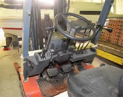 Nissan 25PV Forklift