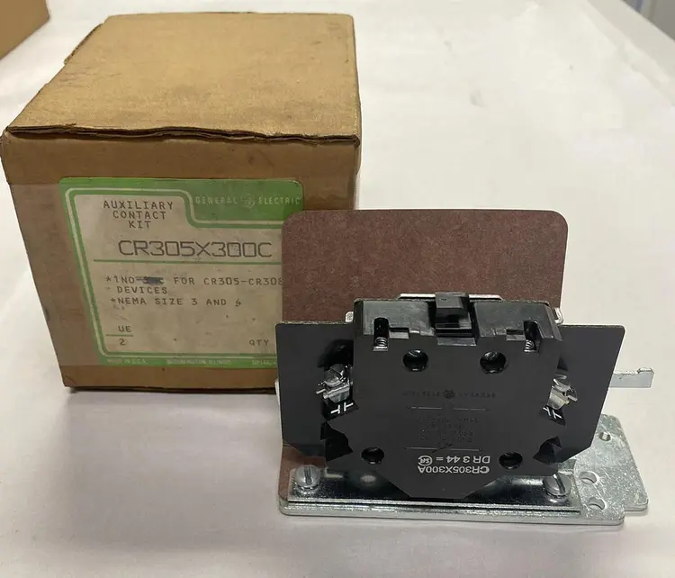 New | in-Stock GE CR305X300C Miscellaneous Equipment (Electrical & Power) Ohio US | Surplus Asset Holdings #1235284