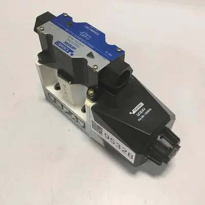 USED VICKERS DG4V52AMP7LH740