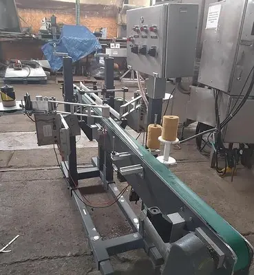Universal Front and Back labeler  2" strippers