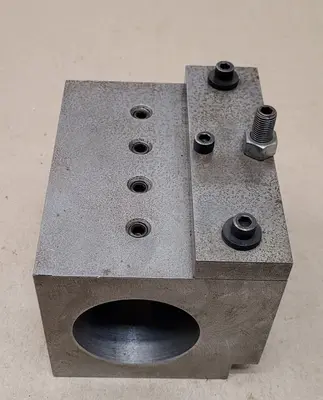 QUICK CHANGE BORING BAR TOOL POST HOLDER, LATHE TOOLING, 2.25IN BORE, 2-1/4IN WEDGE, L4IN, W5IN