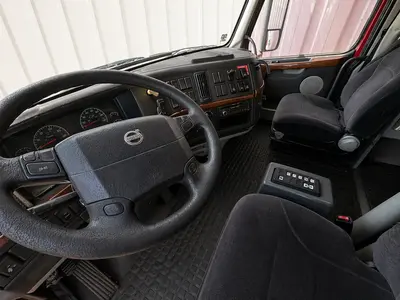 Used 2006 VOLVO VNL1967 Conventional trucks Ohio US | Proxy Equipment #1425972