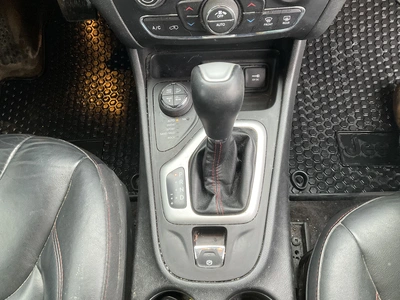 USED 2016 JEEP CHEROKEE