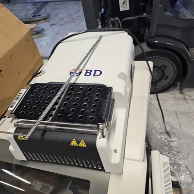 Used Becton Dickinson (BD) BD Viper LT Automated Molecular Diagnostic System with Prewarm Heater 442950 & Monitor Analyzers Systems - Other Texas US | PT Medical Technologies #1518264