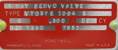 NEW HONEYWELL V7037E-1004-2 SERVO VALVE V7037E10042 39758 BM6339-02