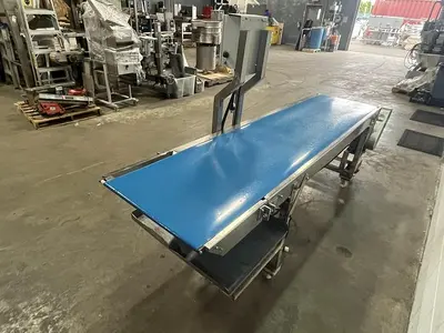 9'6 Straight Conveyor