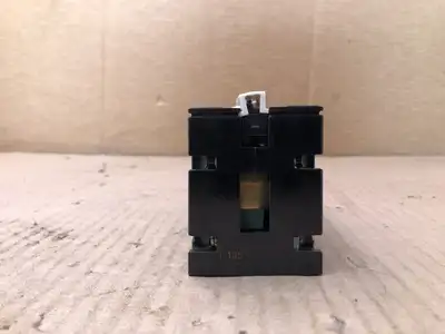 GE CR120C33041 Industrial Control Relay 125VDC 300VAC 10A