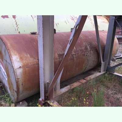 1,000 Gallon Steel Tank